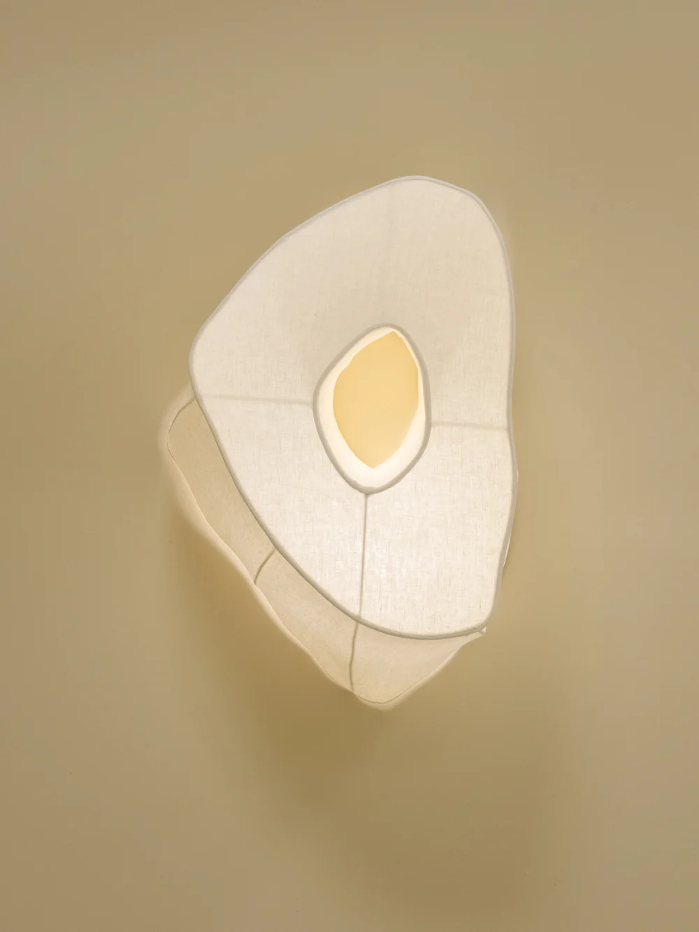 Lamp 12, 2022